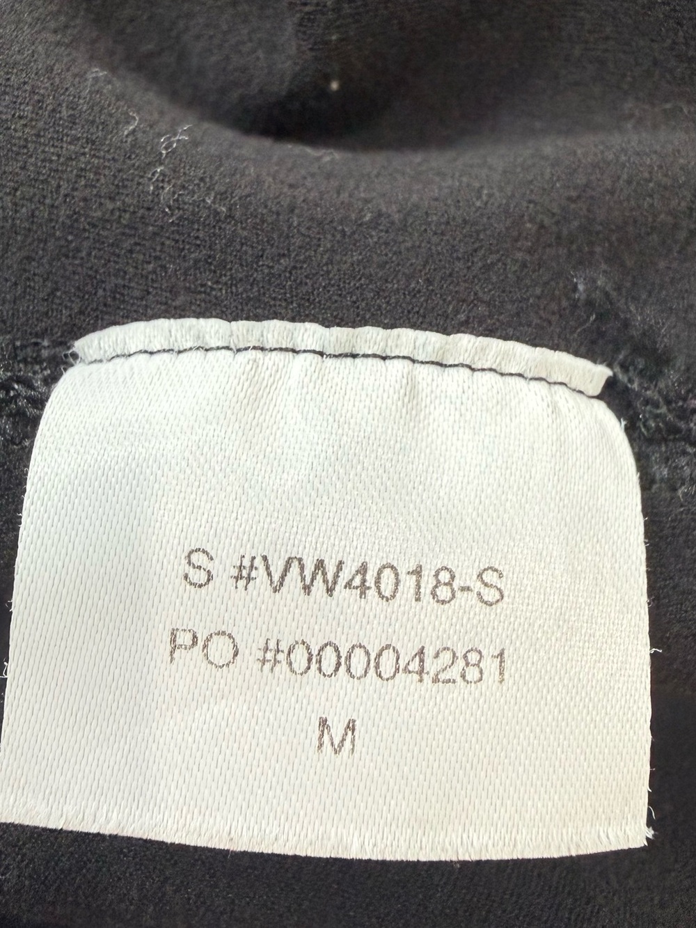 Vuori AllTheFeels Leggings Black Medium BlissBlend High Rise 7/8 - Picture 6 of 7